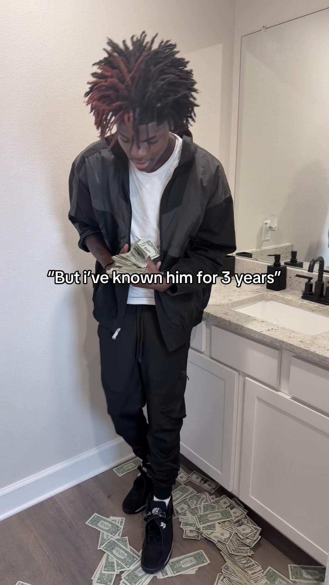 @S̷l̷e̷e̷z̷o̷🥷🏾