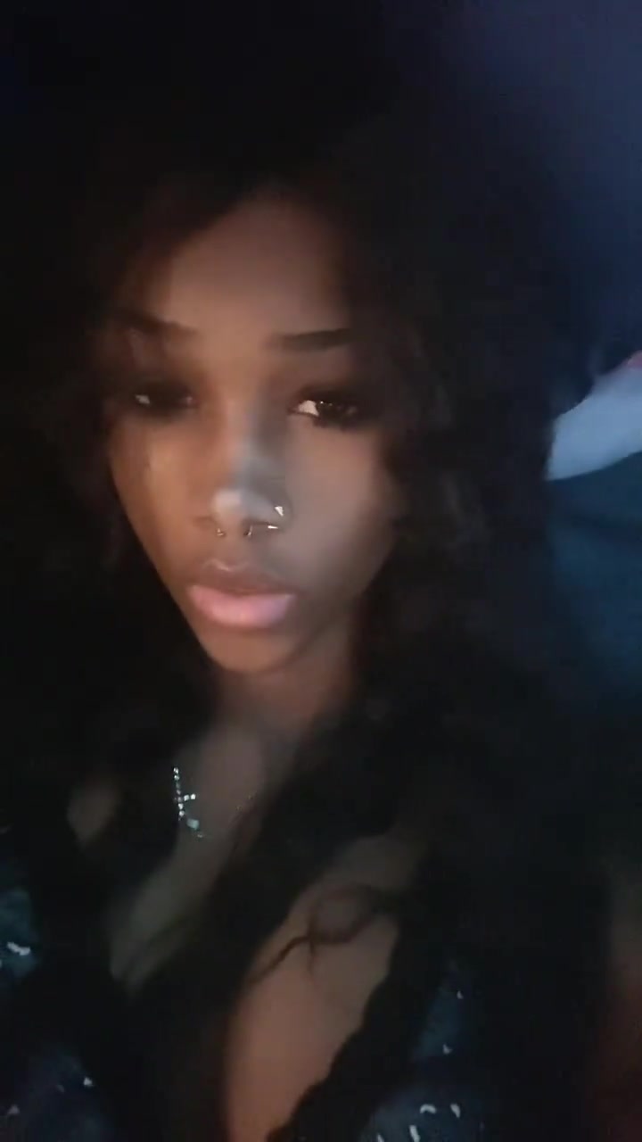 @⃟