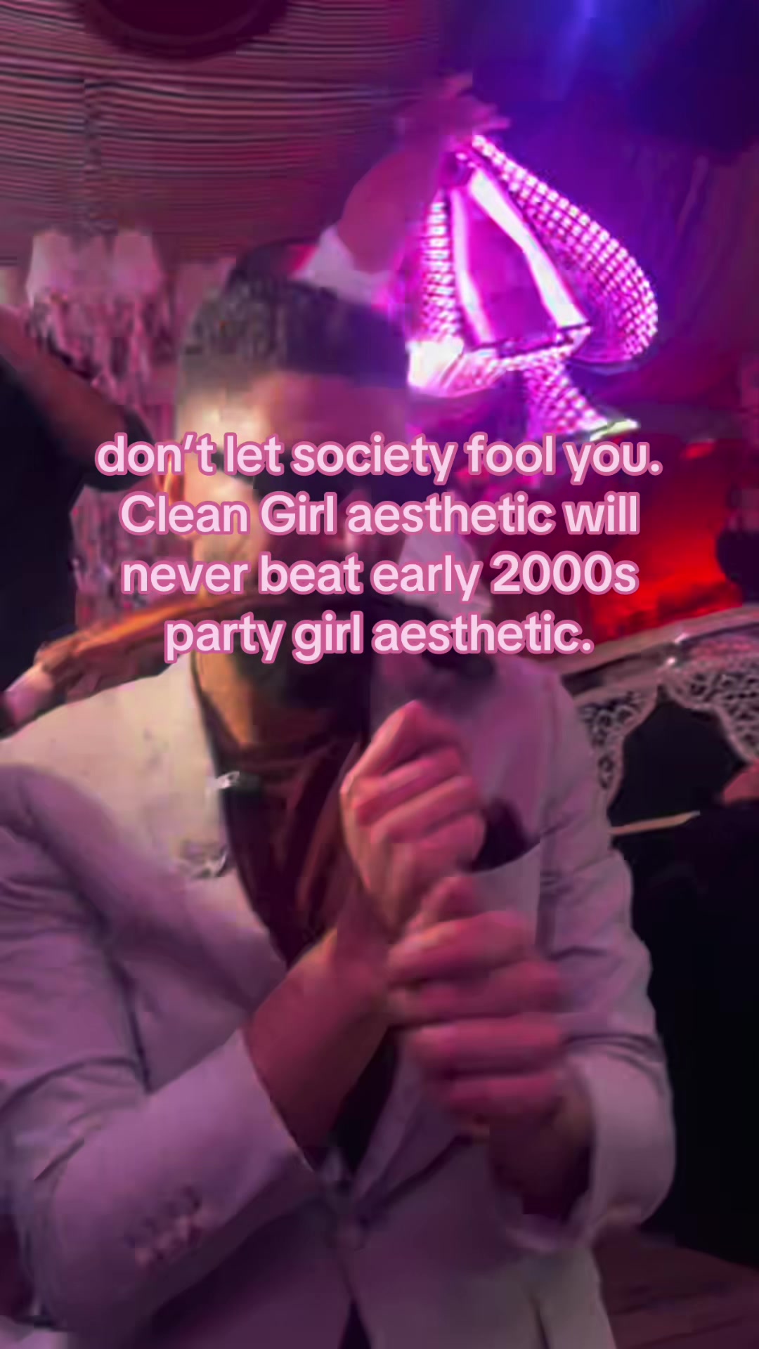 @G E N E V A  ☆  L A C O R T E