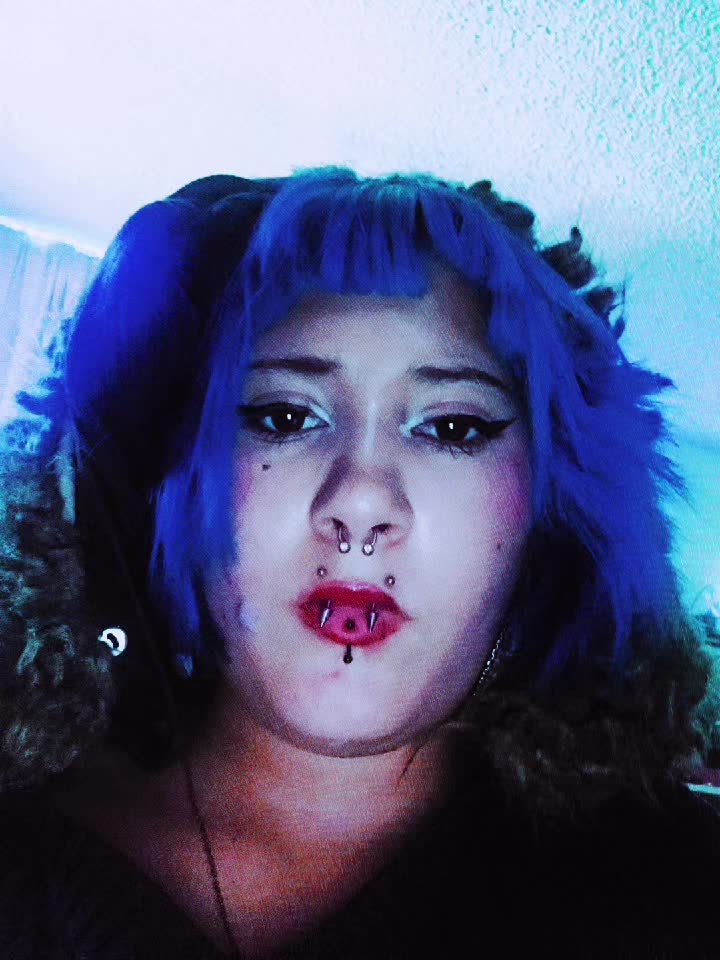 @🪲Isis Martinez 🪲