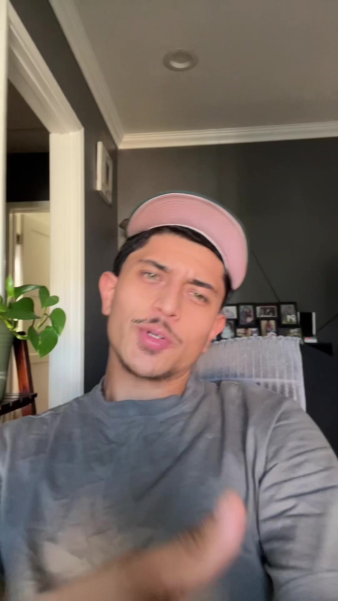 @Luis