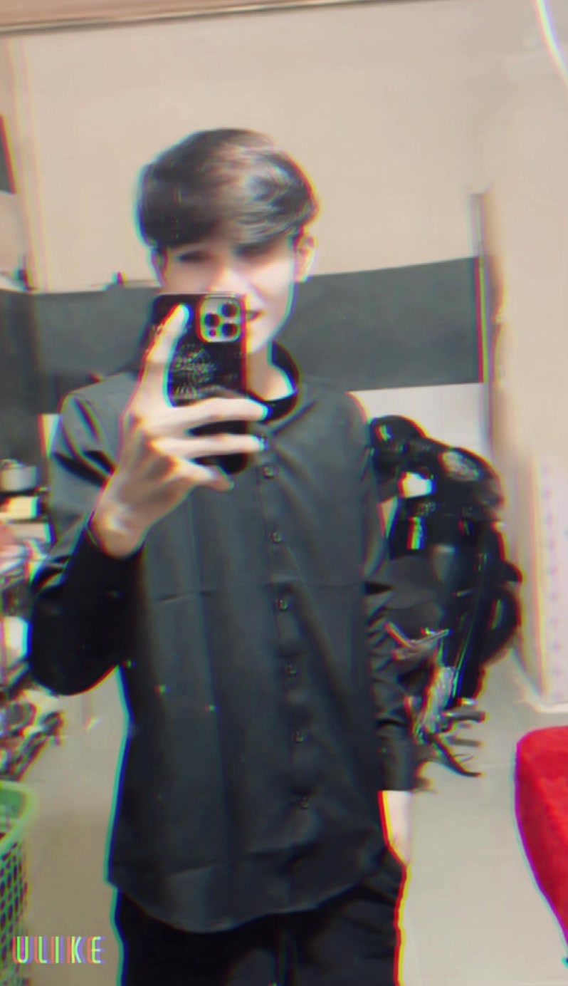 @Rēāčħ-រាជ🐻❄️