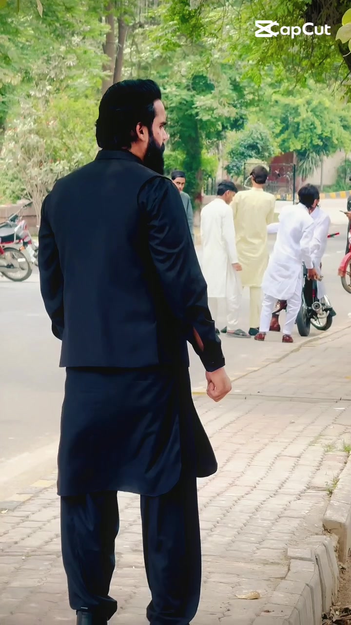 @👑 FARMAN MALIK 👑