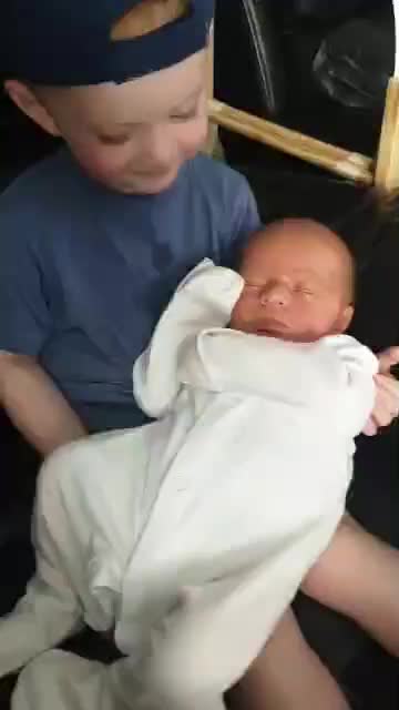 @LifeWithLogan