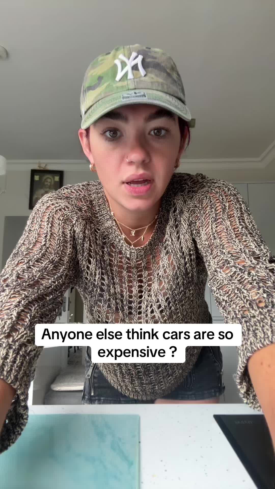 @MiriamMullins_