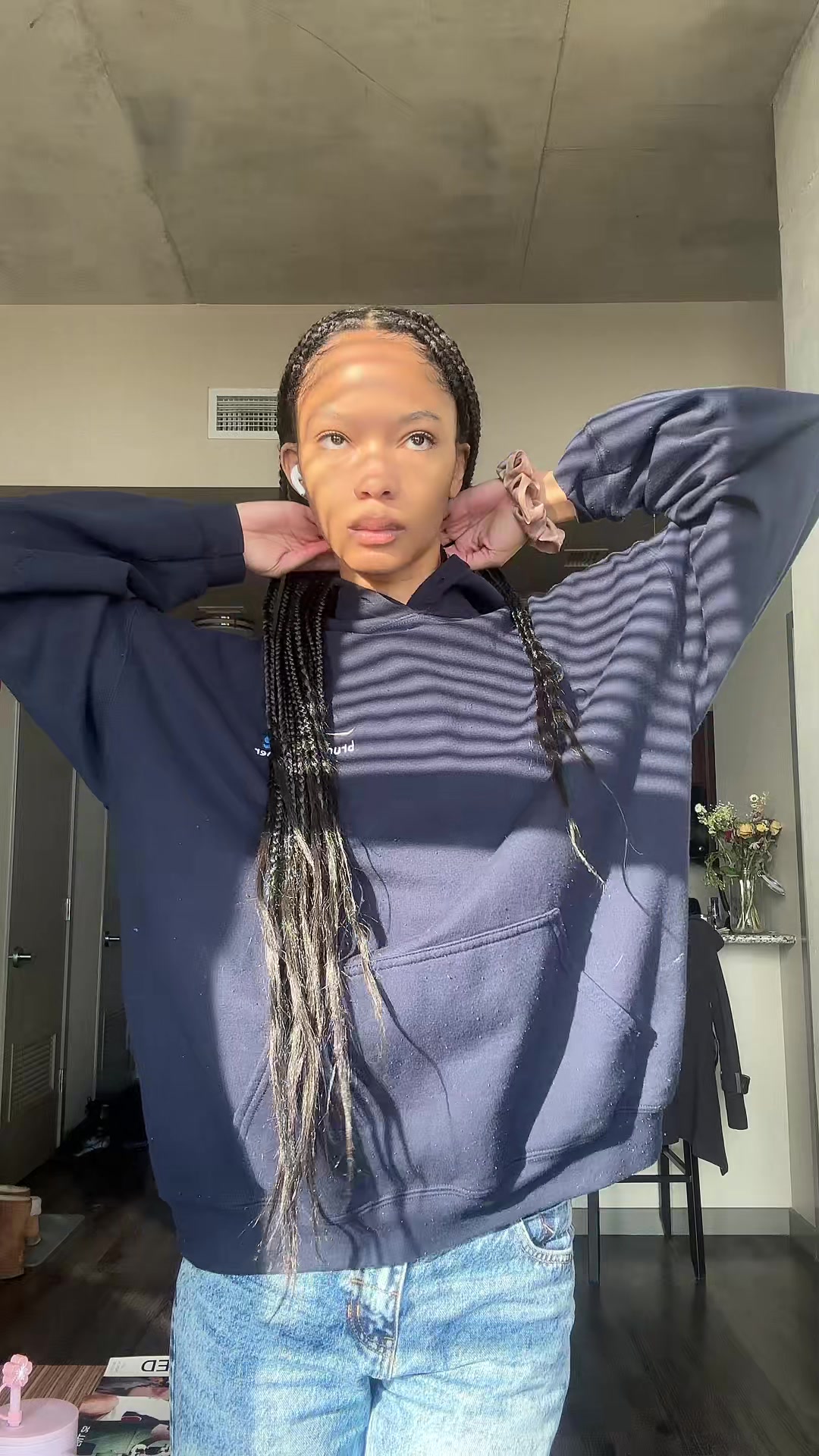 @demi