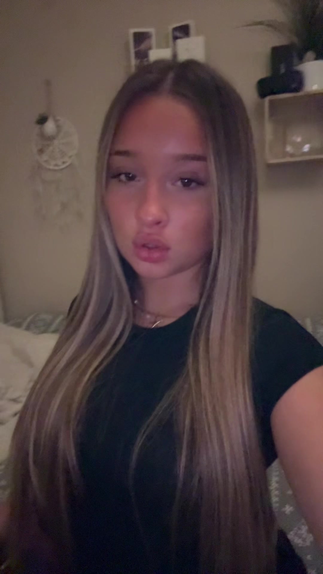 @elya