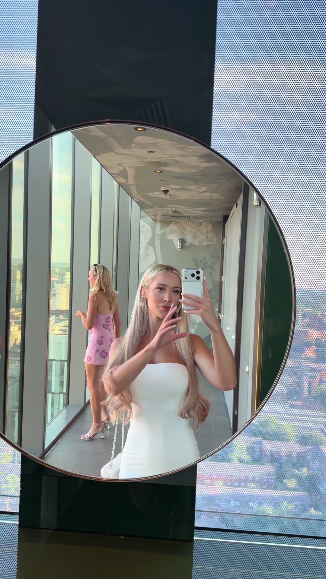 @misscarolinee_e