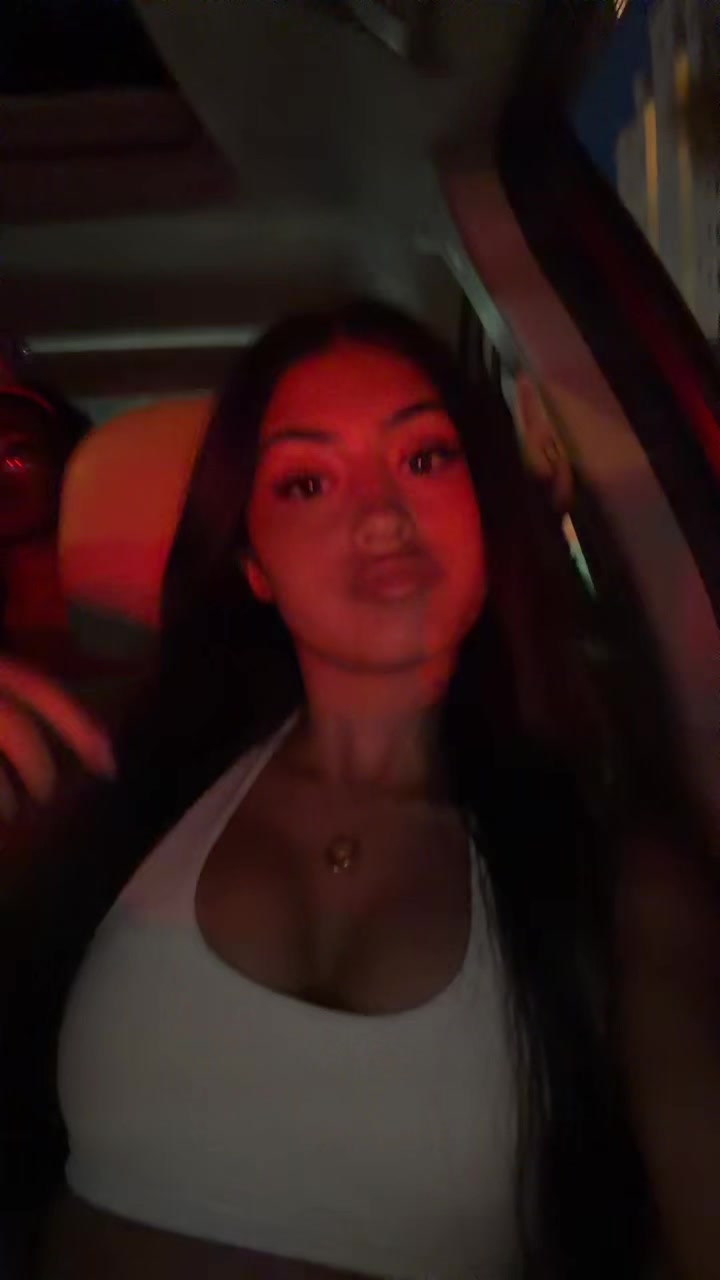 @constanzaily