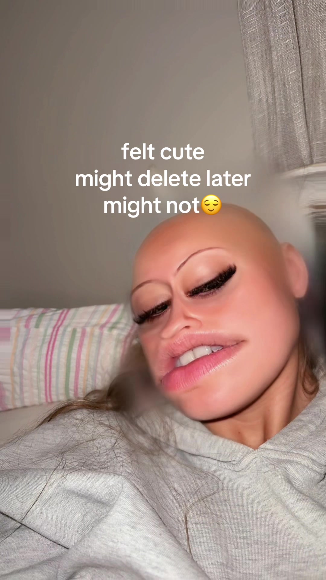 @justelliezen