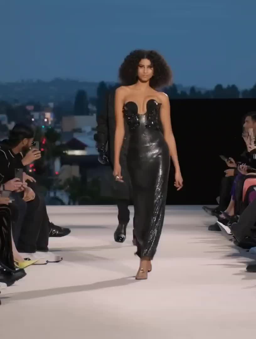 @Haute Scroll