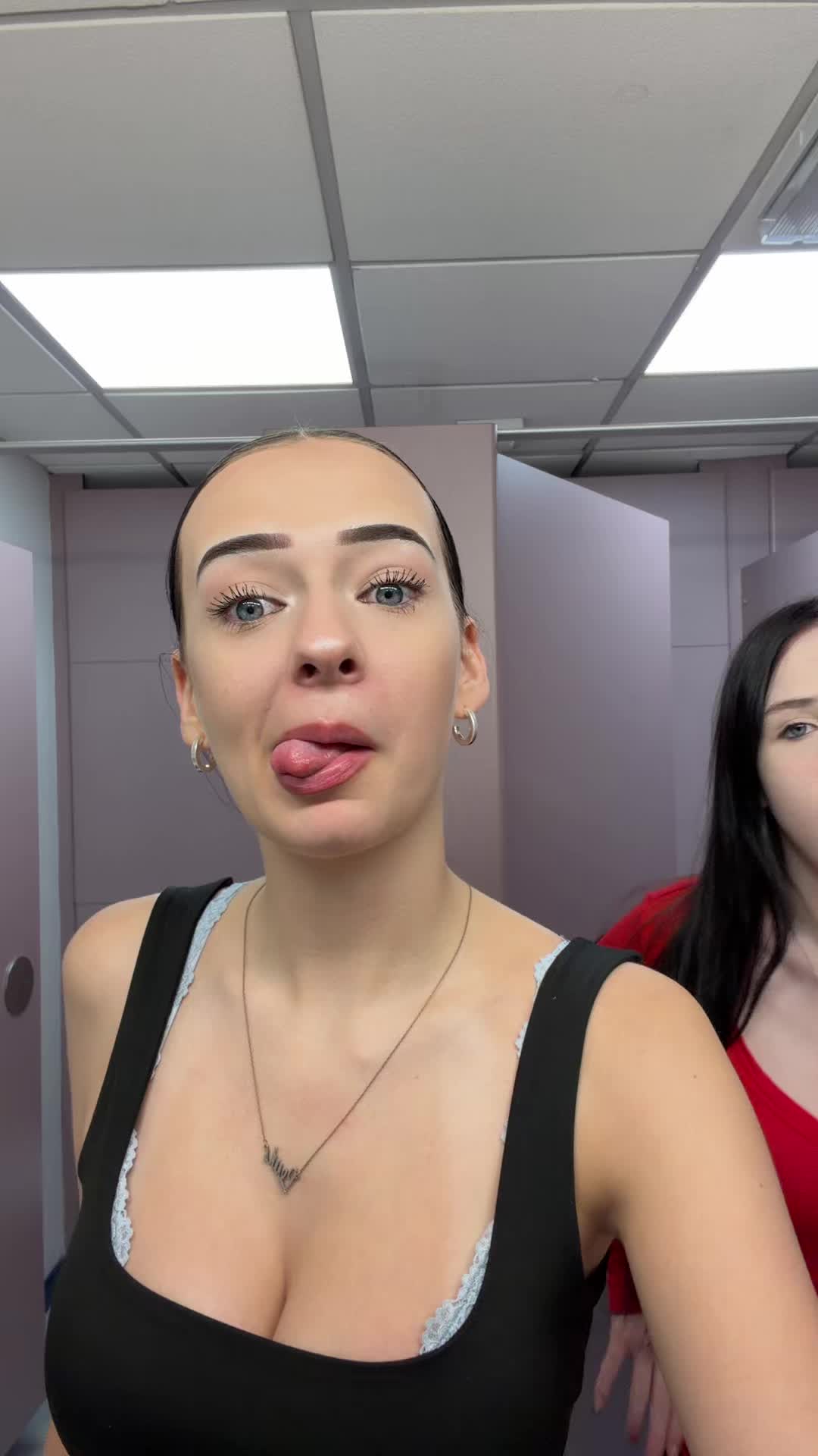 @kaitlyn.