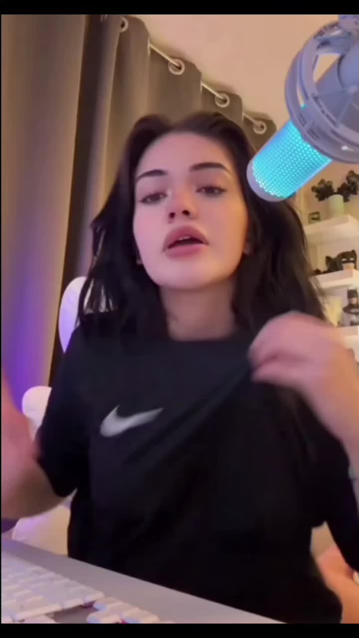 @โ๐๐ข๐ซ๐ โ