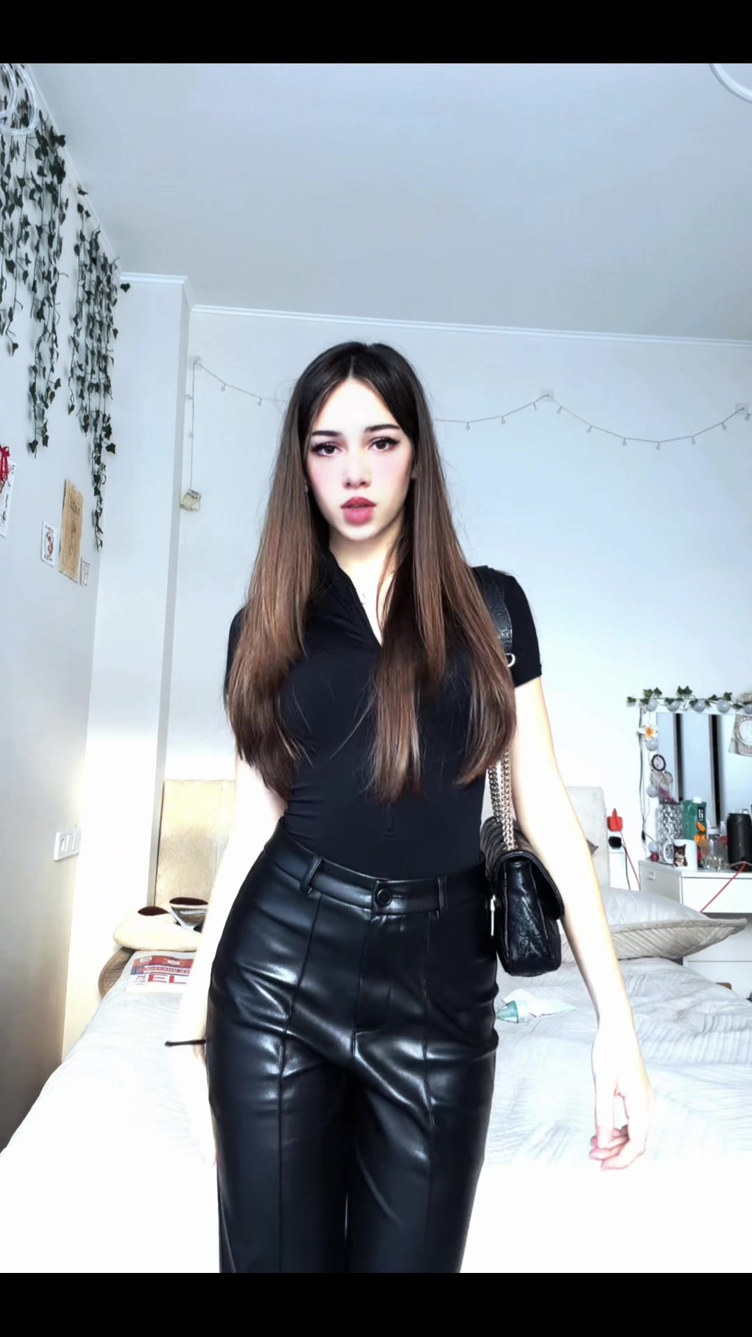 @Alissa_D