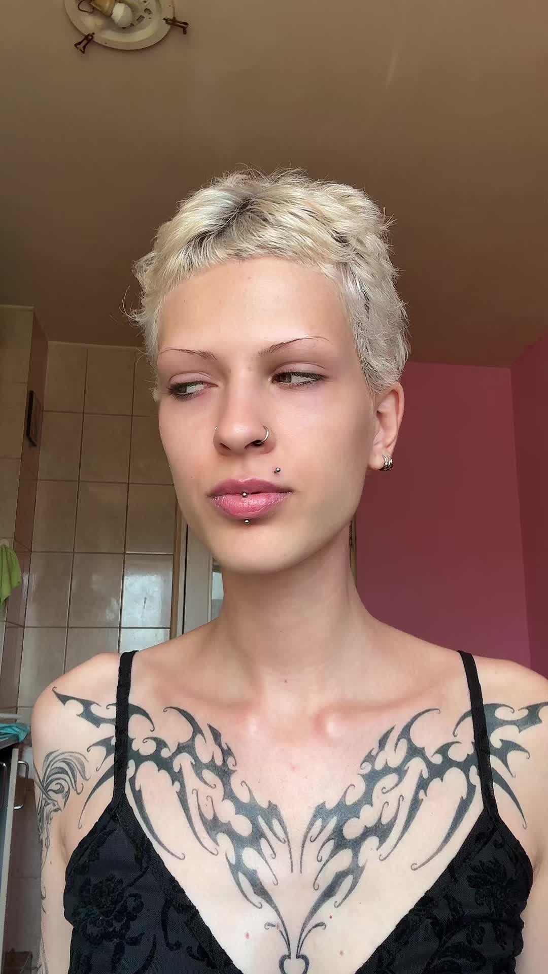 @alexiazehn