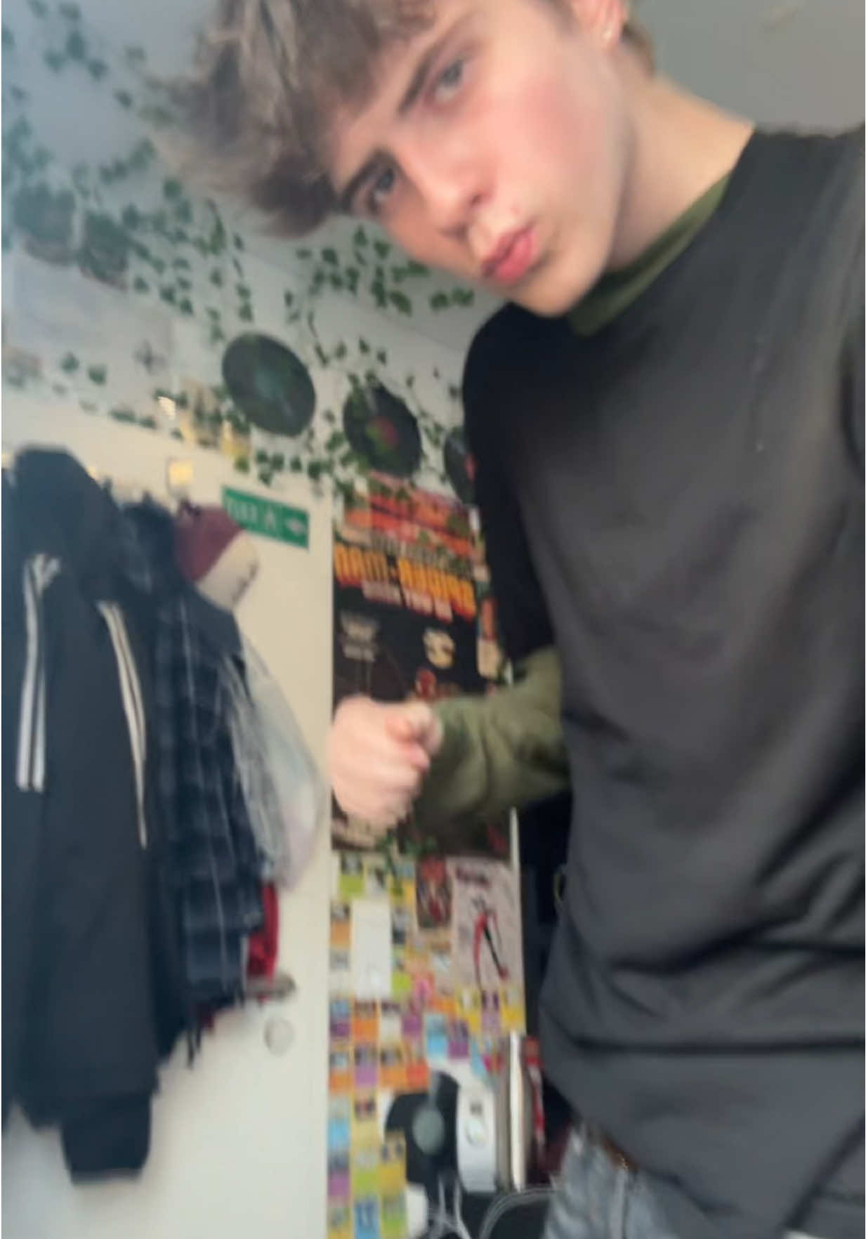 @𝔇𝔢𝔦𝔳𝔦𝔡