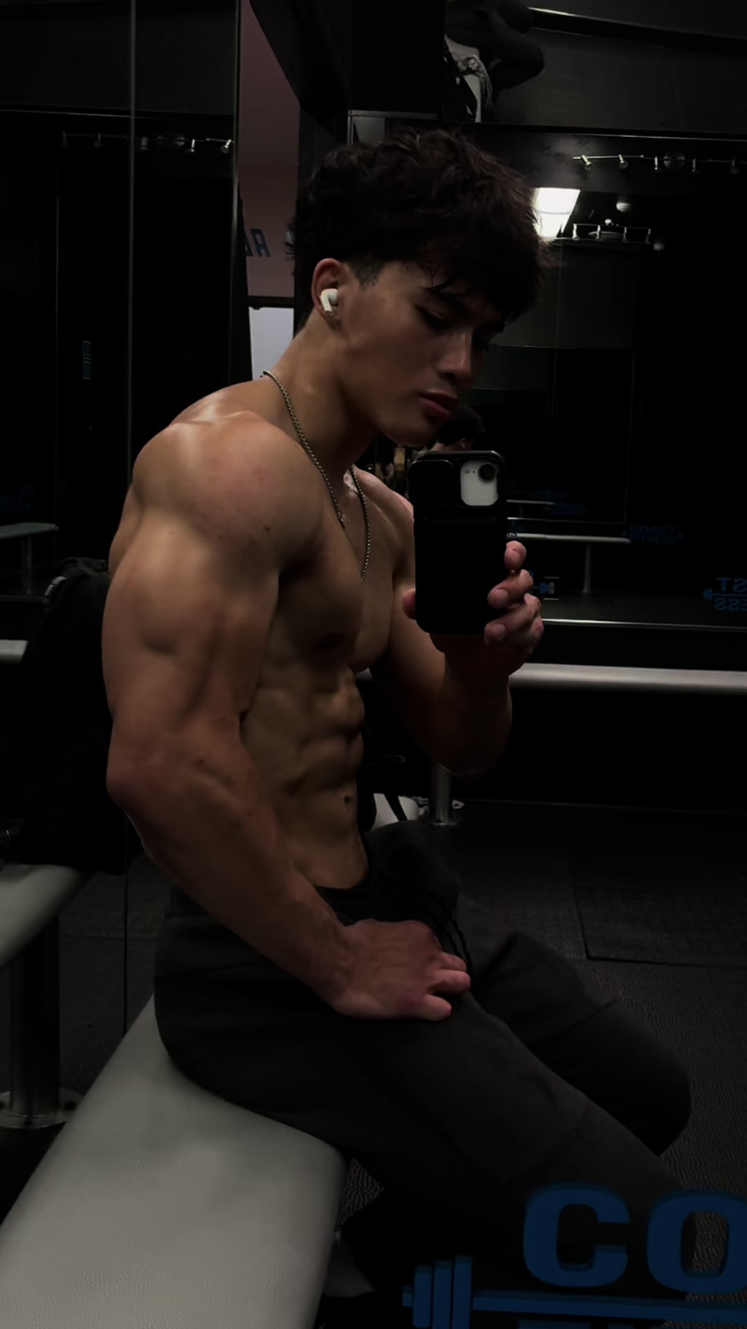 @kurtislifts_