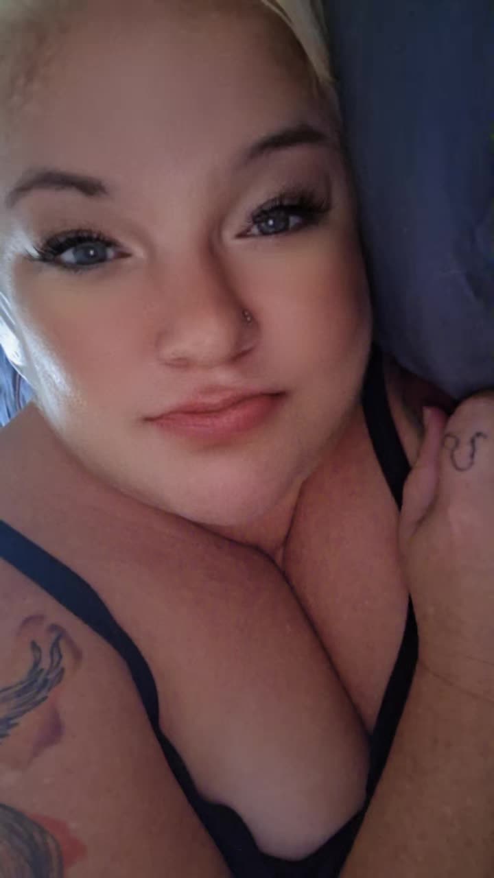 @April Robinson