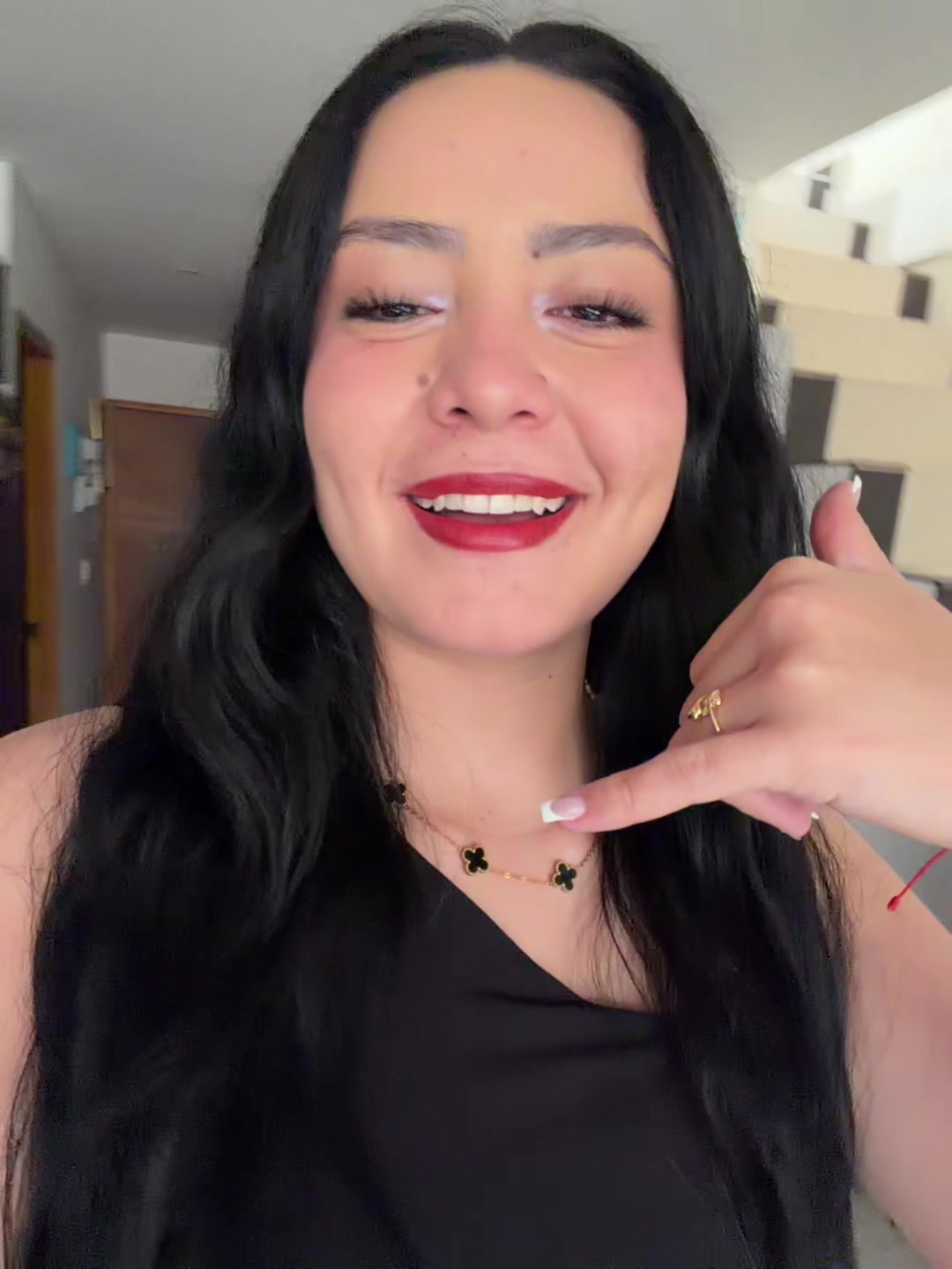 @laura