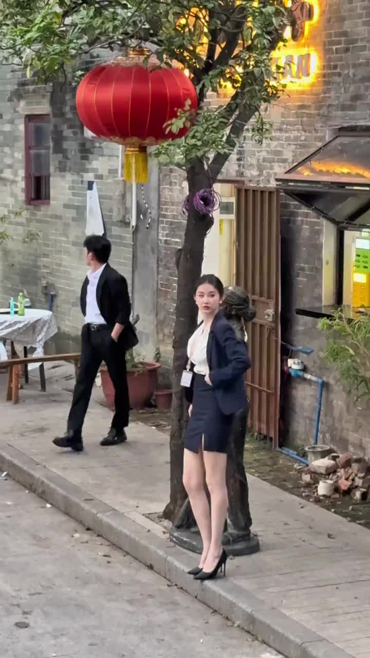 @Sally 雪莉 大笑笑