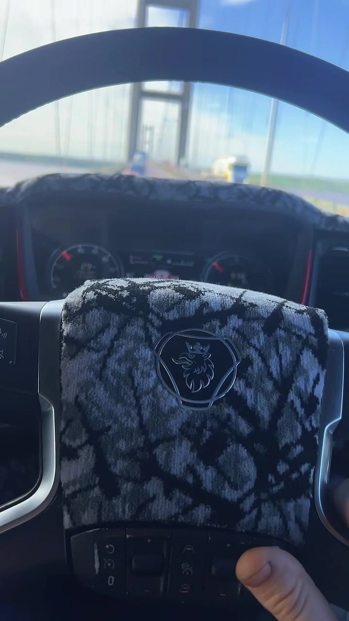 @Trucker-Craig