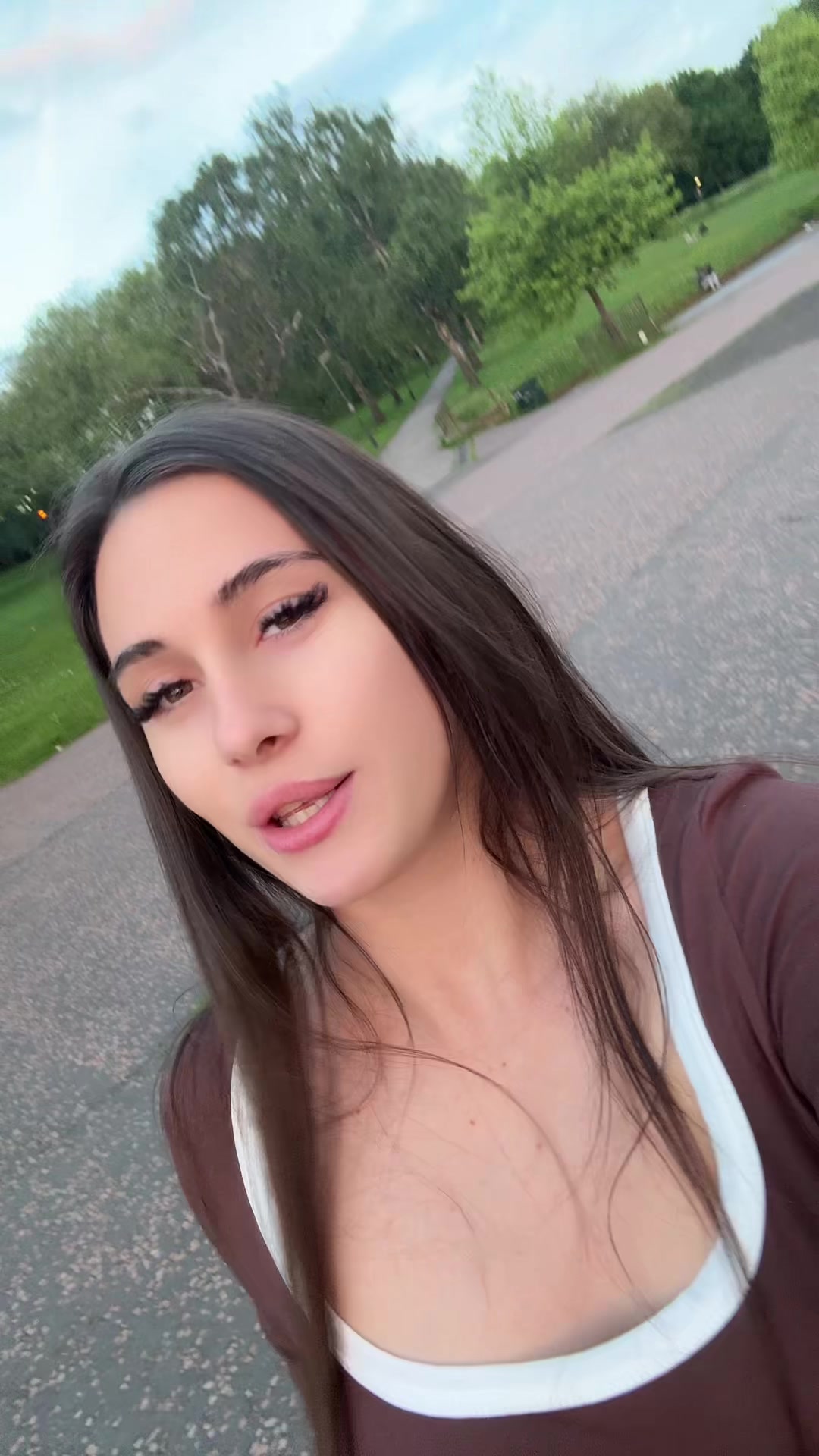 @Elisa