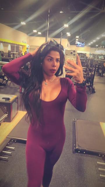 @Makarena