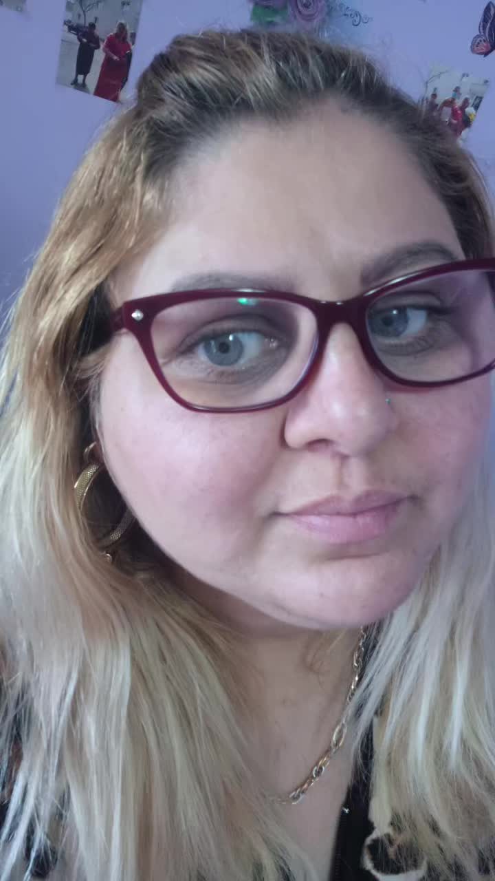 @Adriana86