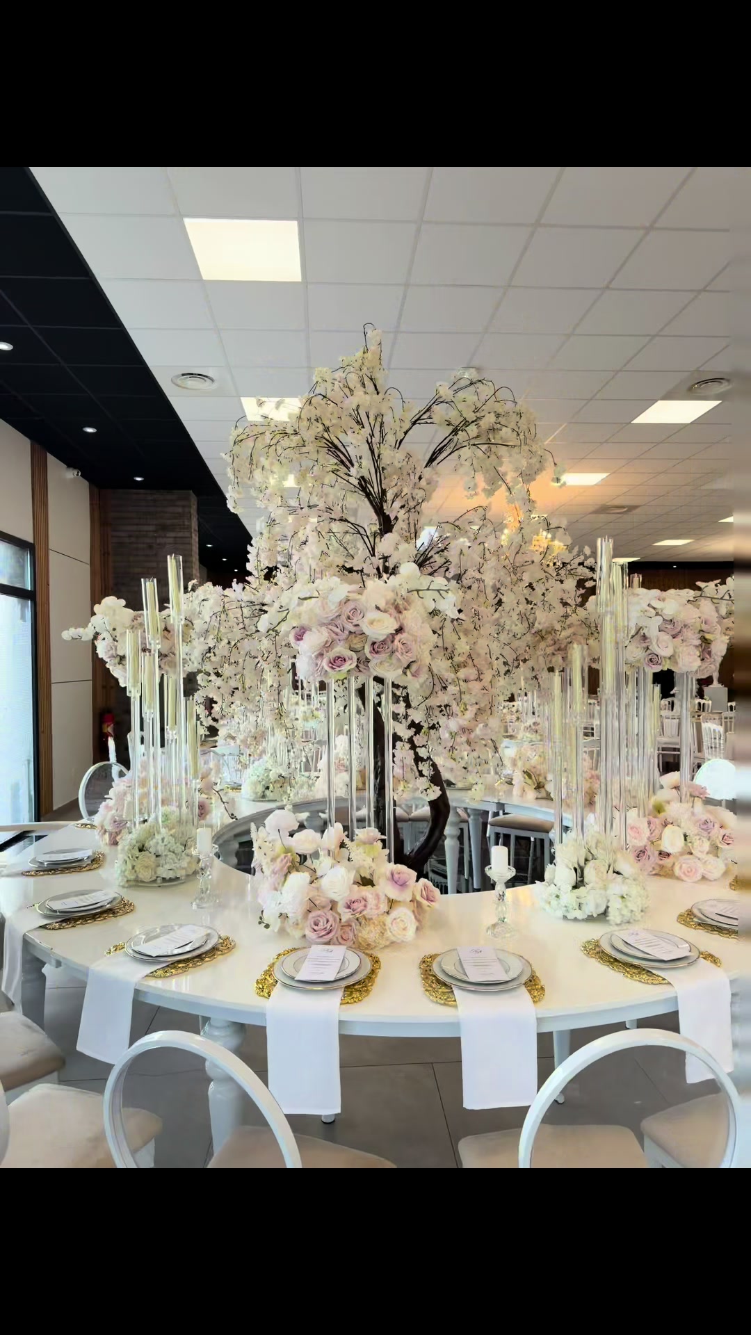 @Duba&iuml; Event