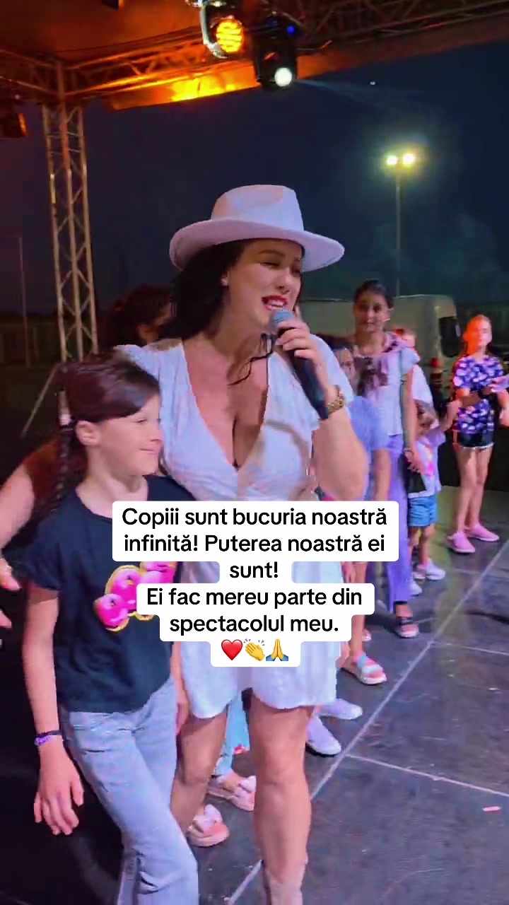 @Karla Lucuță ❤️🎤✈️