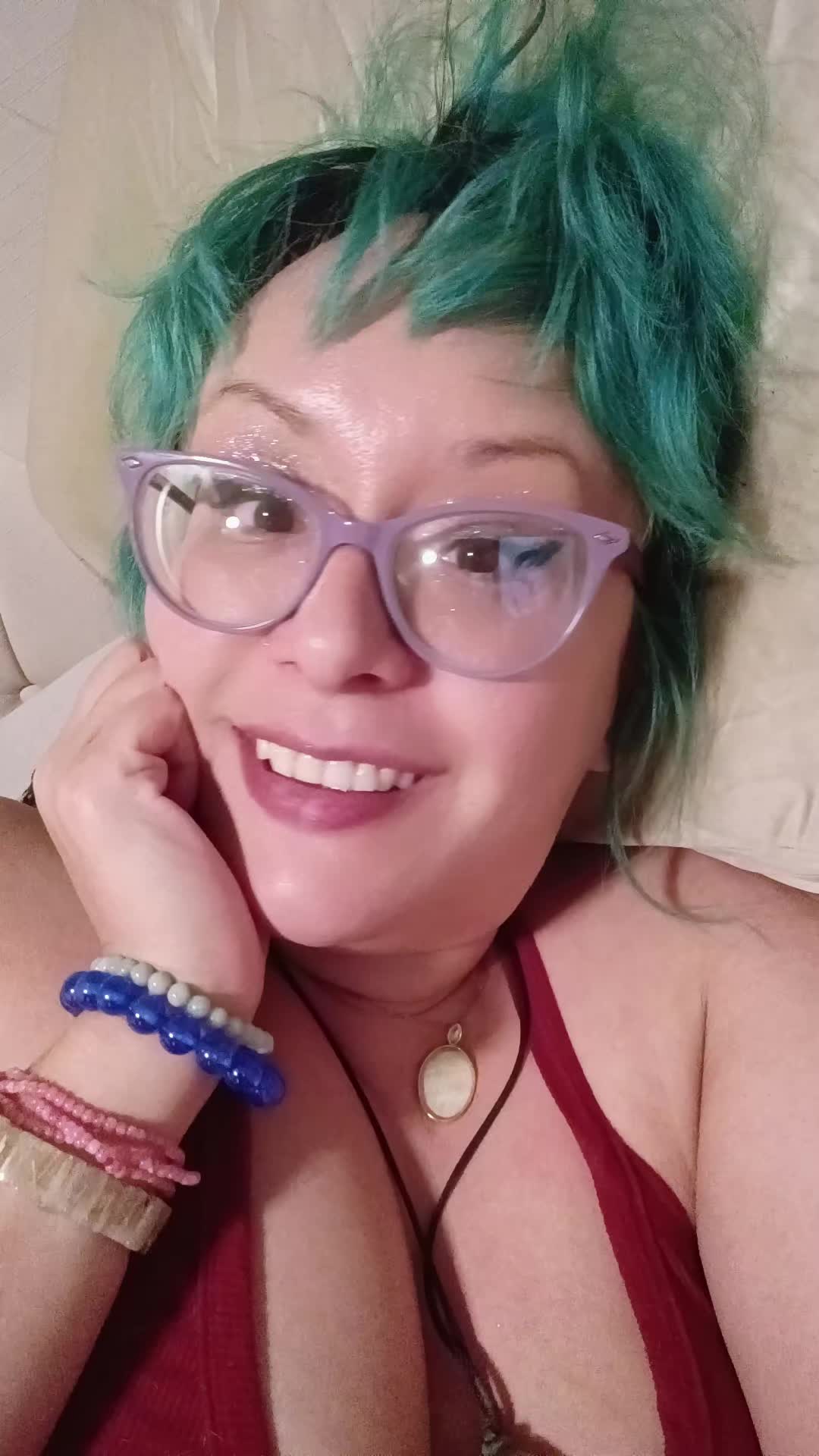 @iOtheEmpress