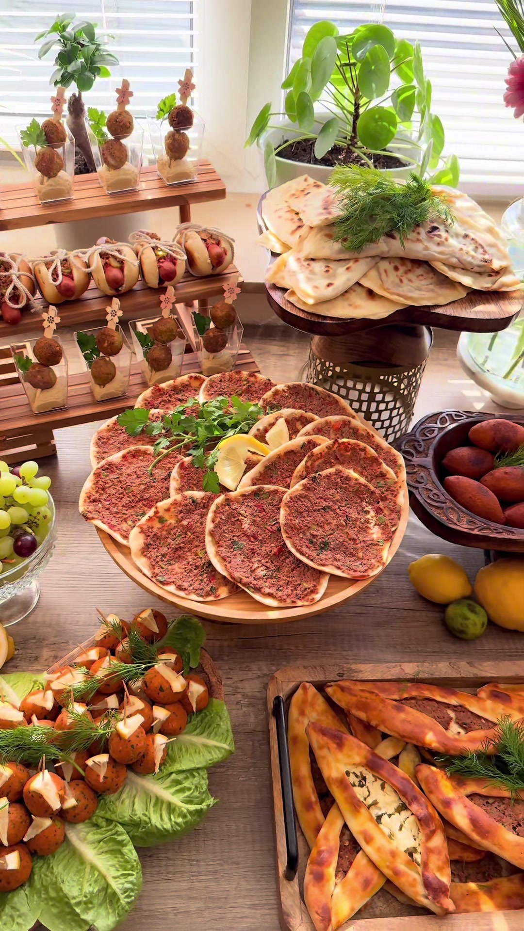 @creayums_catering