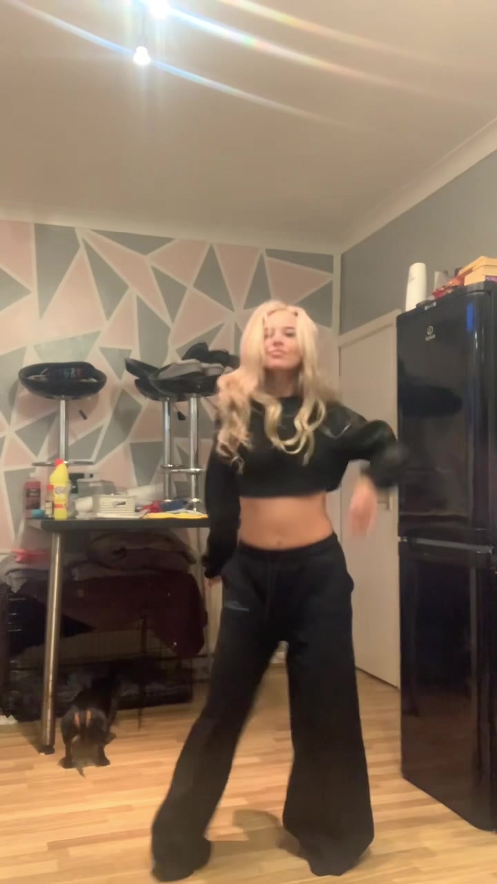 @Abi<3