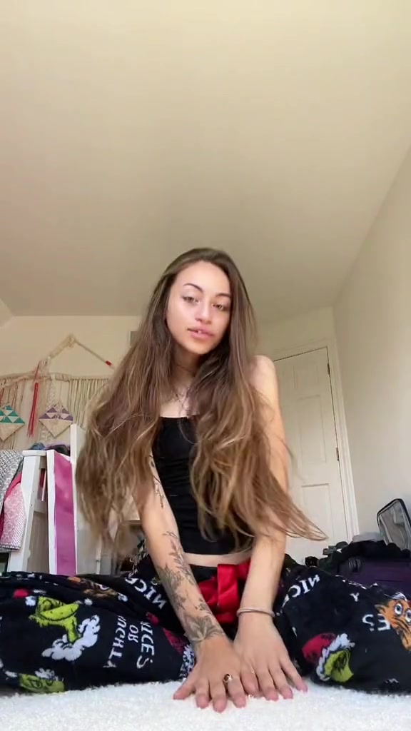 @notzoe.serena