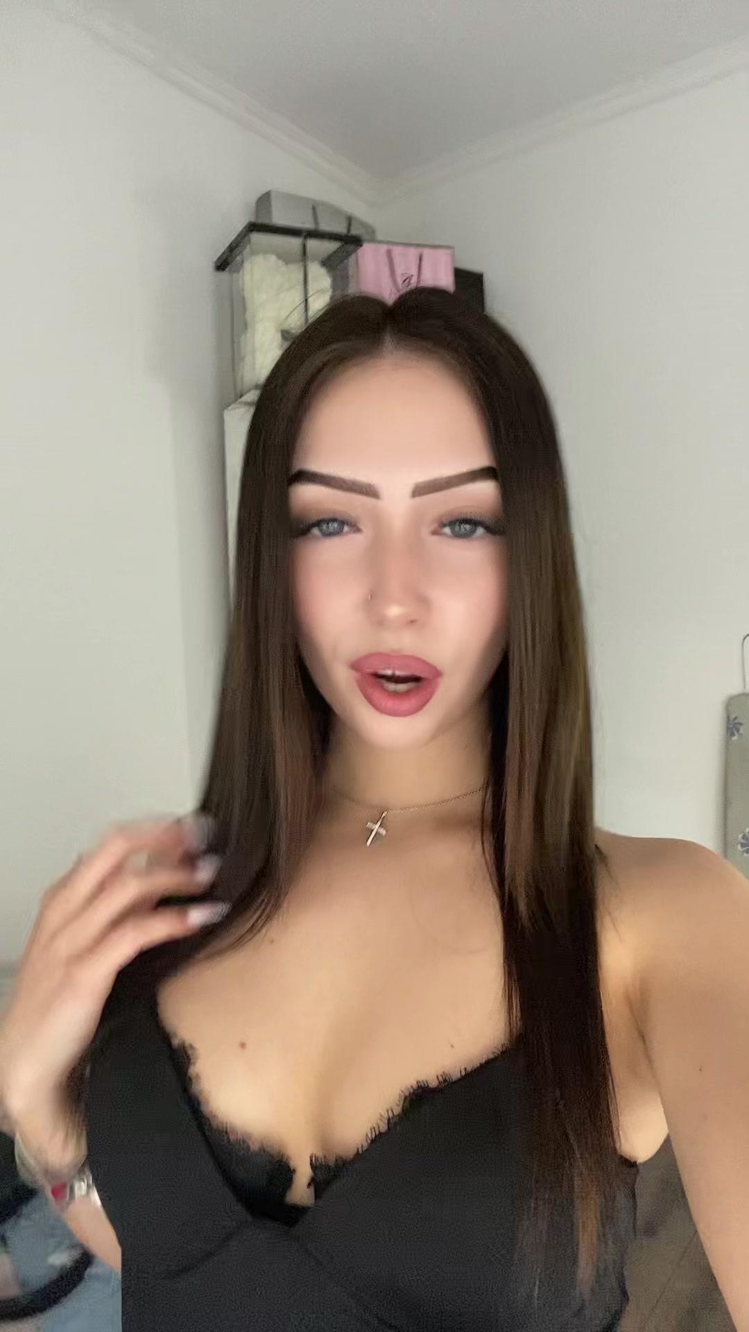 @👸🏼