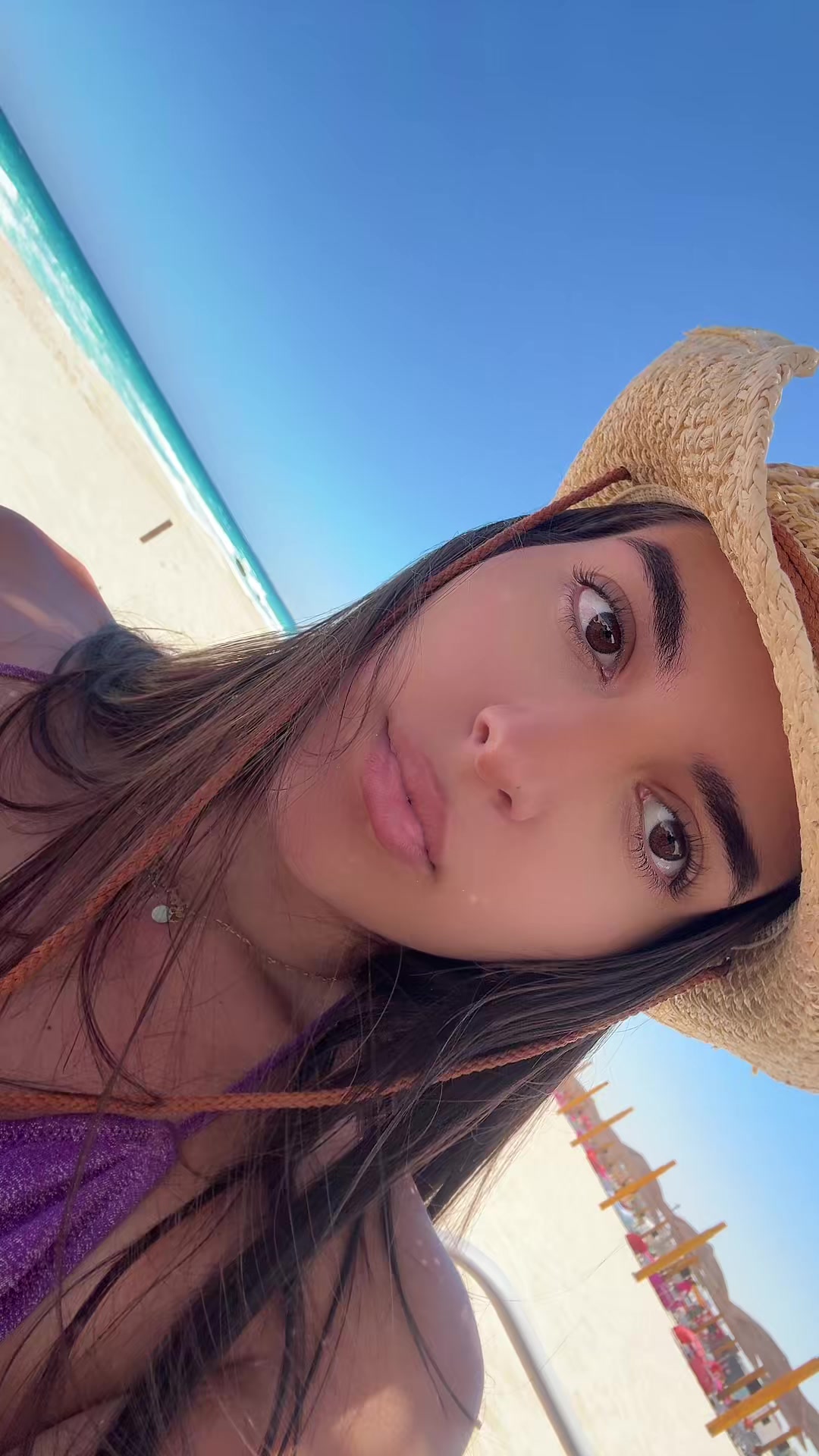 @jocieelena