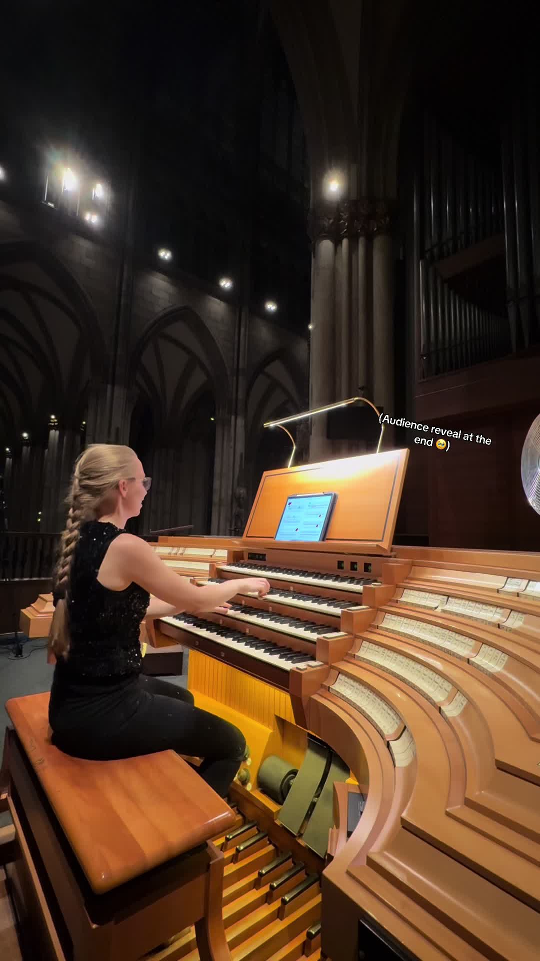 @Anna Lapwood | Organist