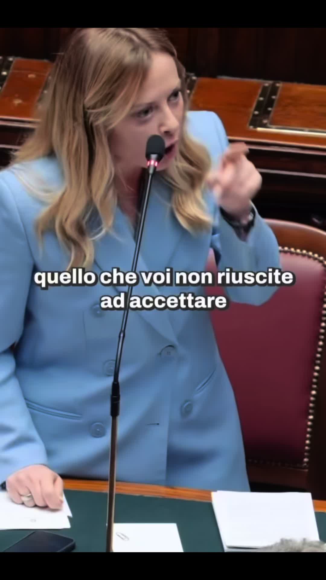 @AvantiMeloni_fanpage