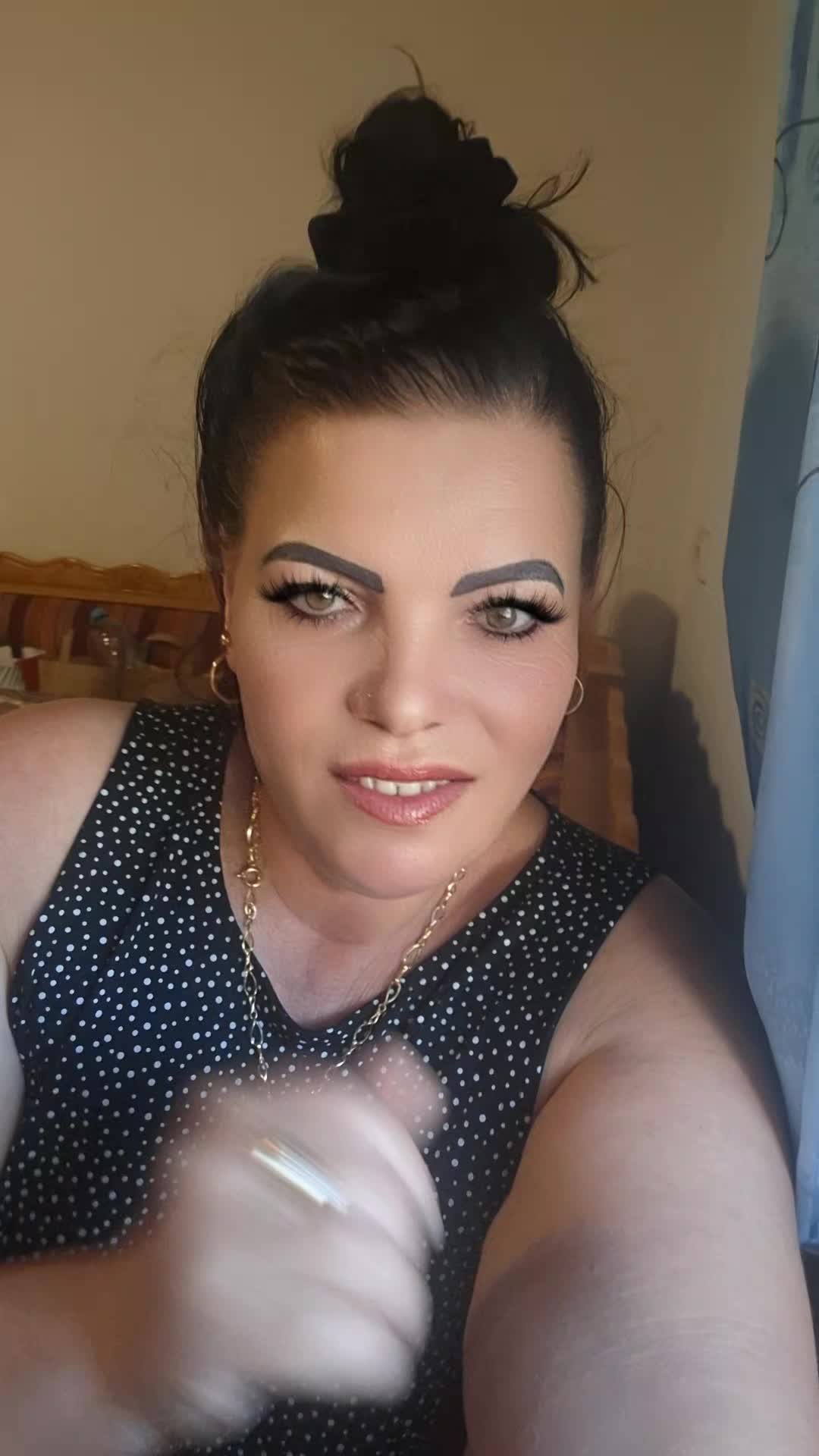 @angi angi