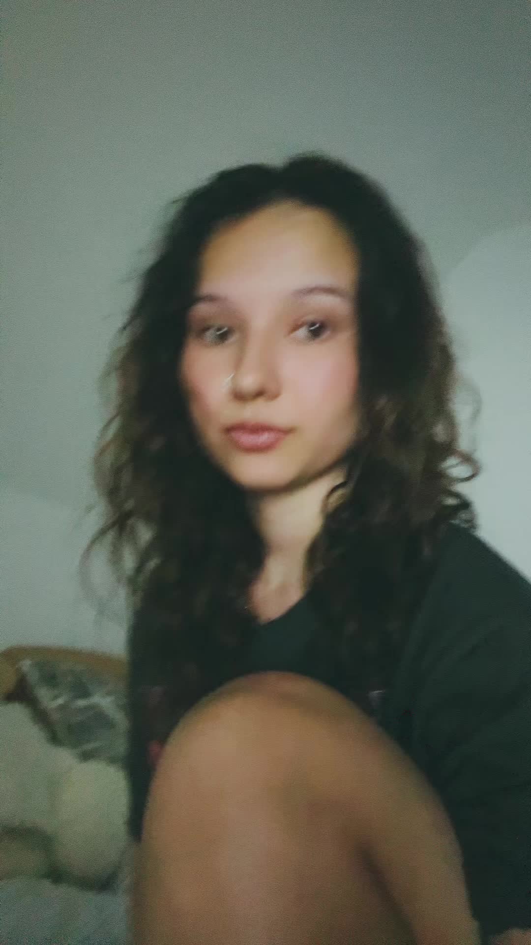 @Emicshuj