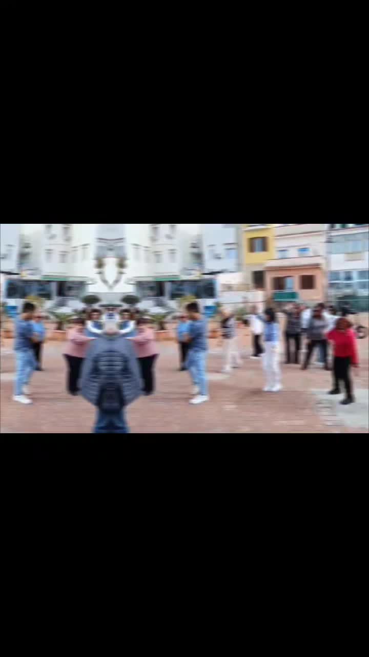 @GRUPPO family dance