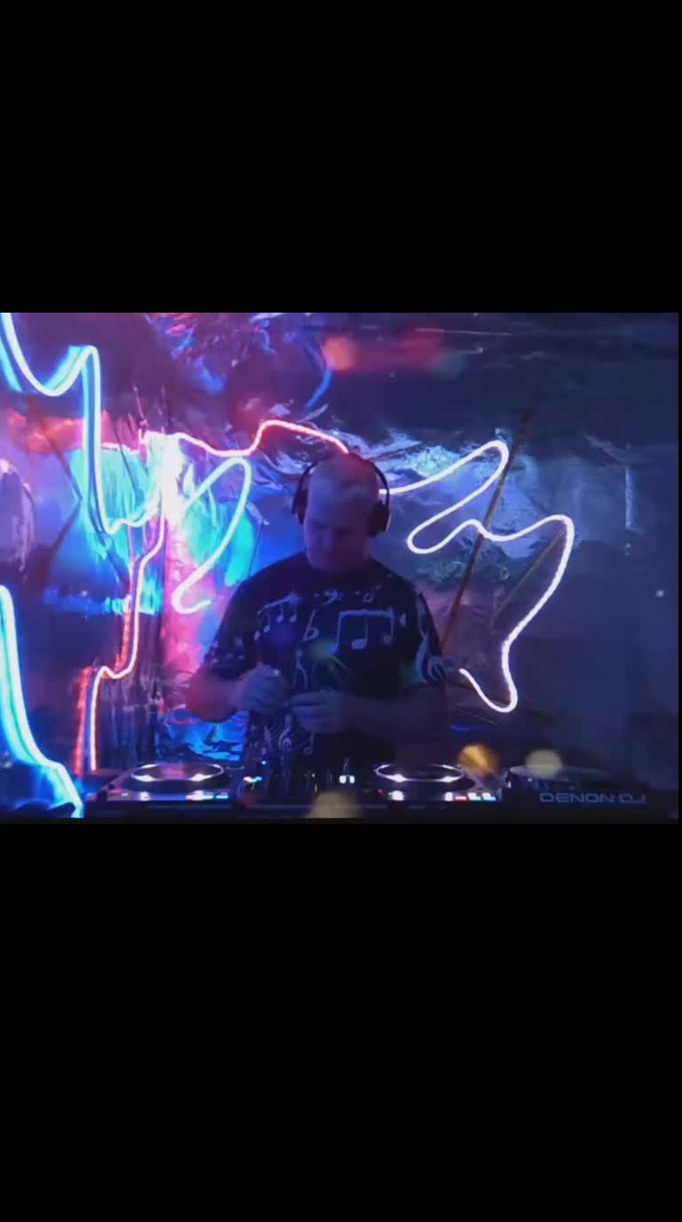 @Dj DUGI