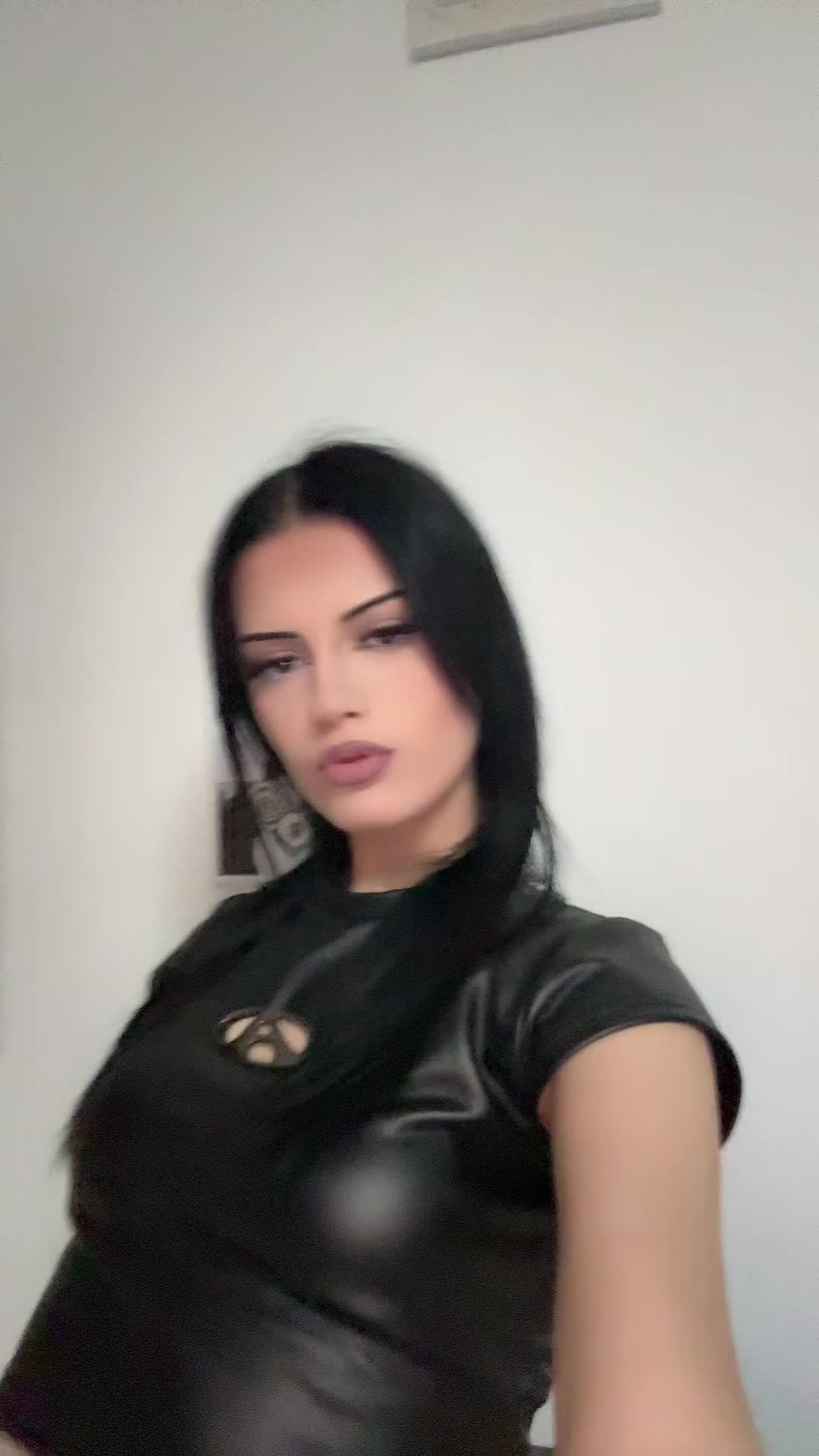 @🕷️🕸️