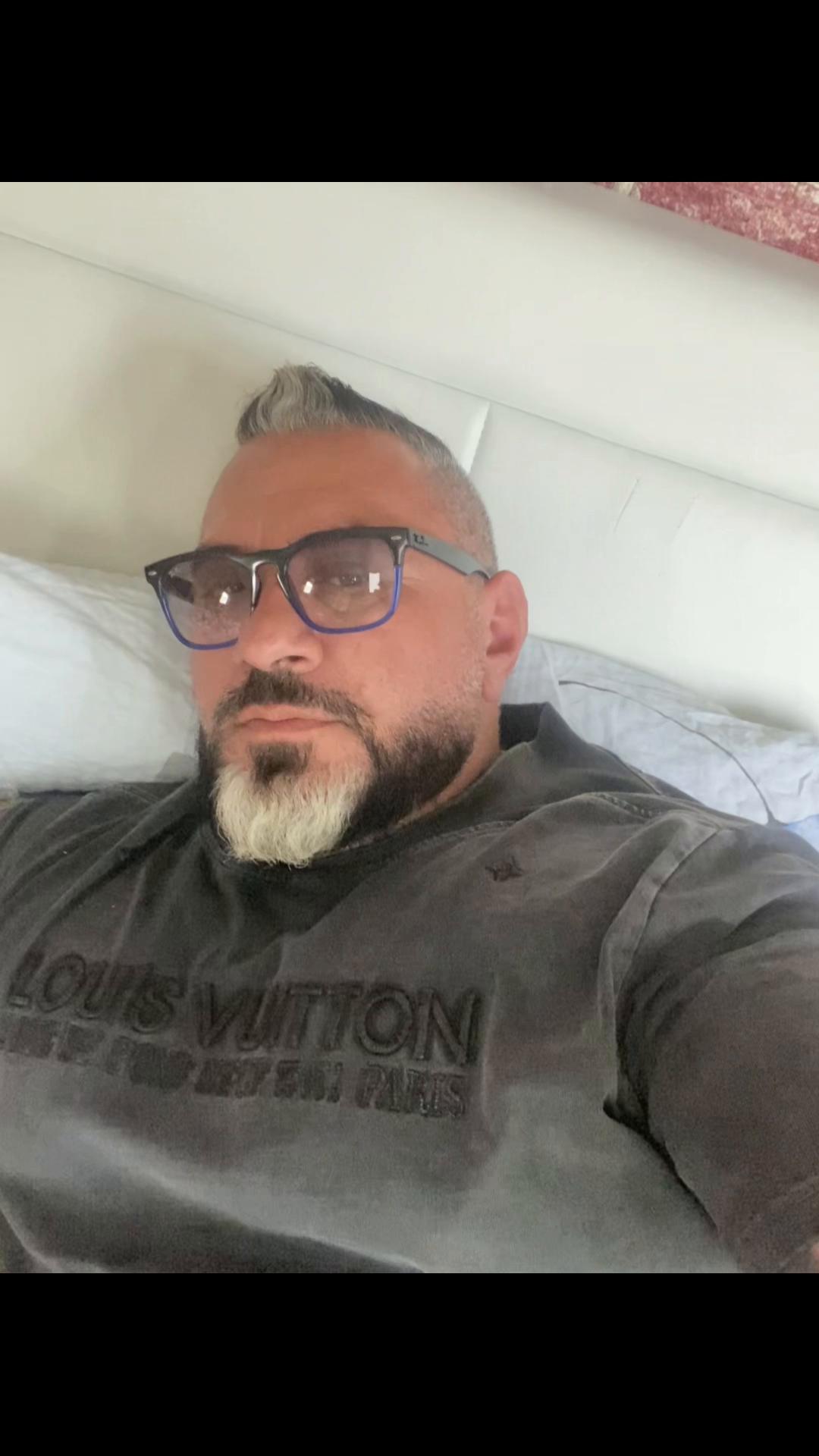 @Sandu Sandro