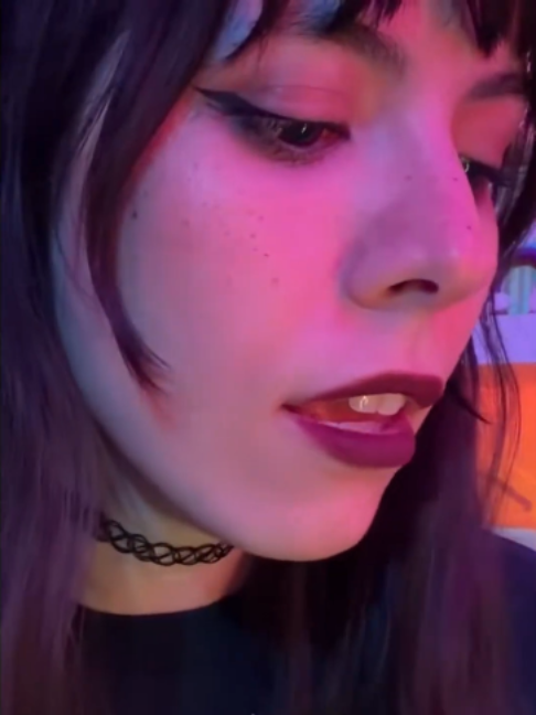 @Luna Bloom ASMR