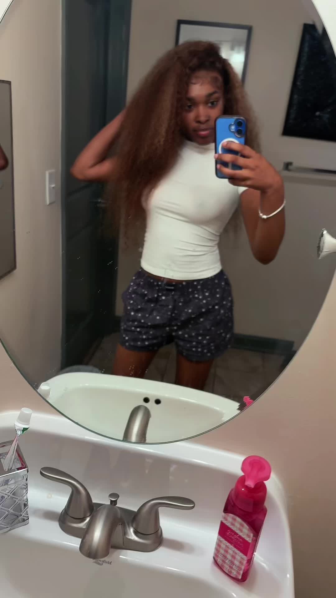 @lucyydabratt._