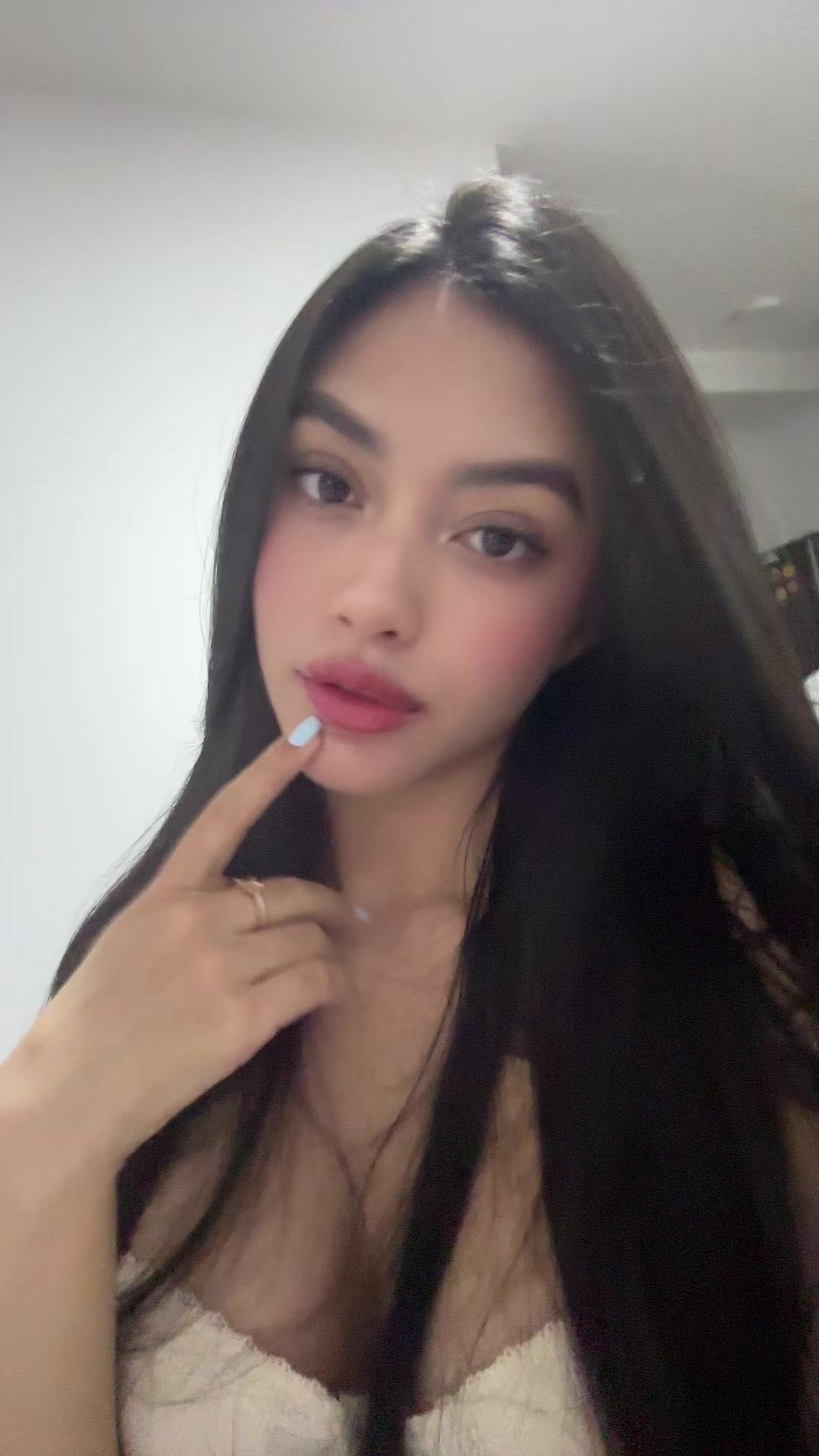 @🍷