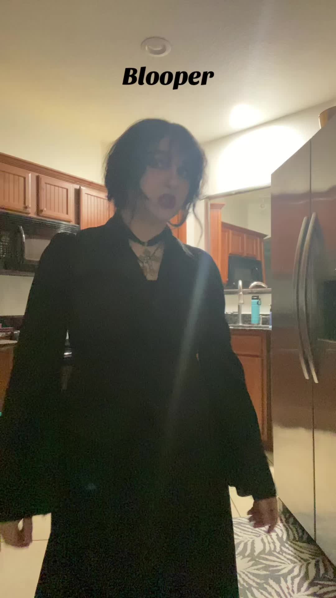 @ren77777778