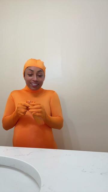 @helloomcfly