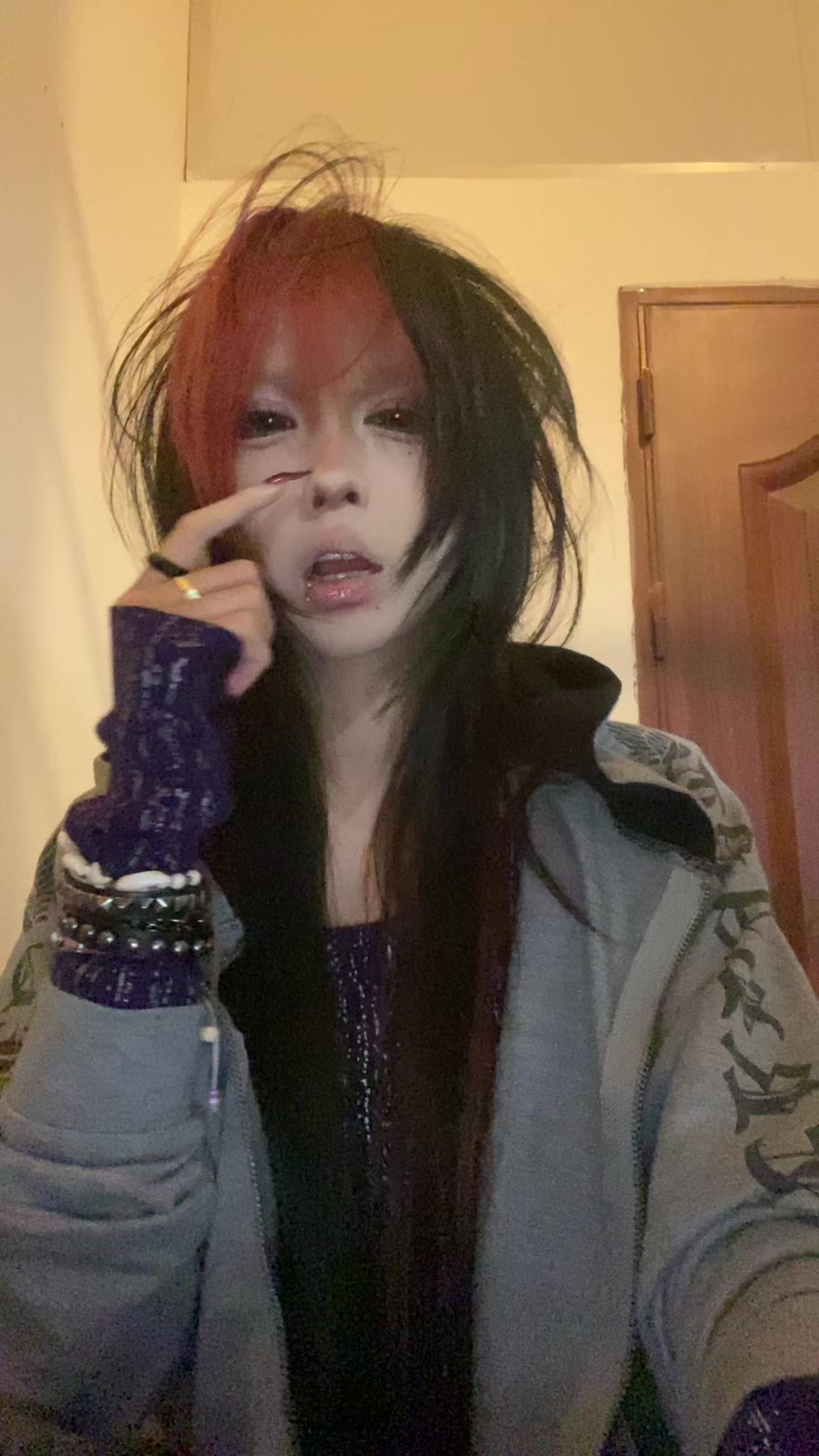 @brit nêy xì po